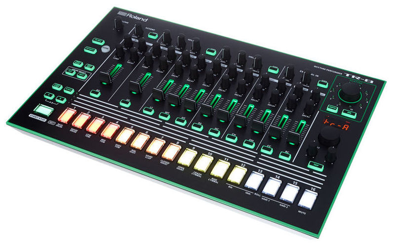 все цены на Драм-машина Roland TR-8 онлайн