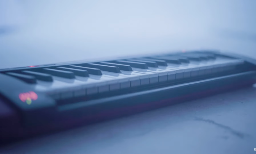 Винтажная клавитара от KORG