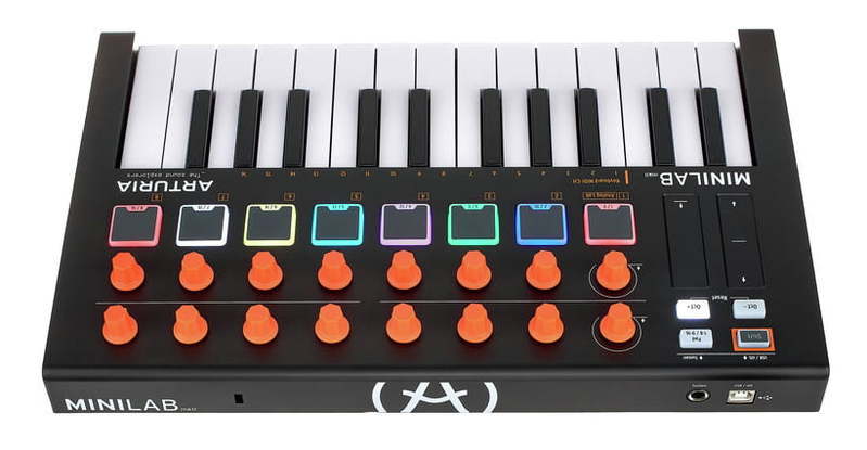 Minilab 3 как подключить. Arturia minilab mk2 orange edition. arturia minilab mk1. arturia minilab 3. midi клавиатура minilab 3 doctor head.