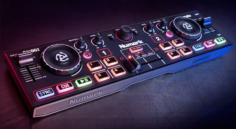 DJ-контроллер Numark DJ2GO2